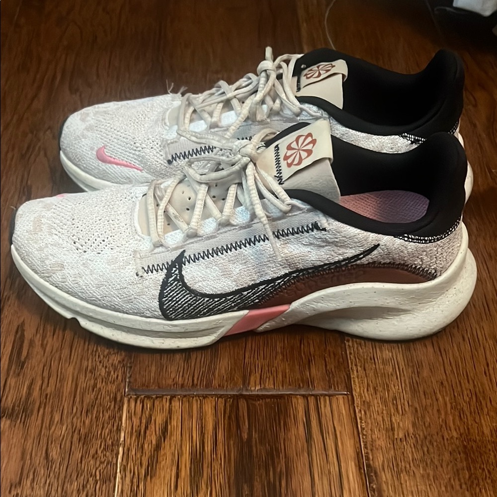 Nike Women's White and Pink Running Shoes